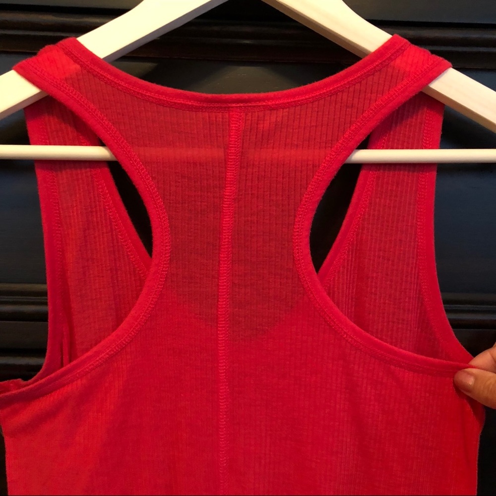 Mossimo Red Ribbed Tank M - Picture 3 of 6